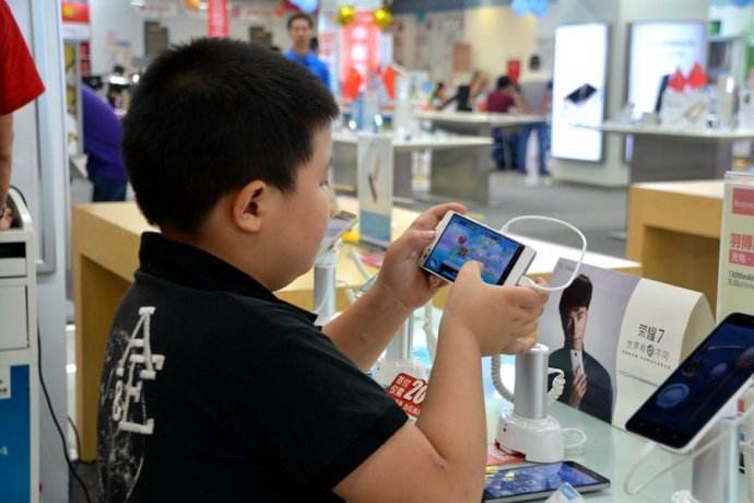 五六亿人每天“玩掉”数小时——网游在和我们争时间？ 