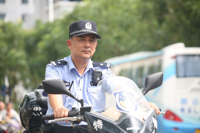 詹洪波：巡防队员的领头羊