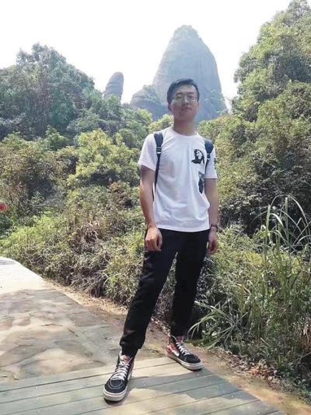 大学生酒吧
