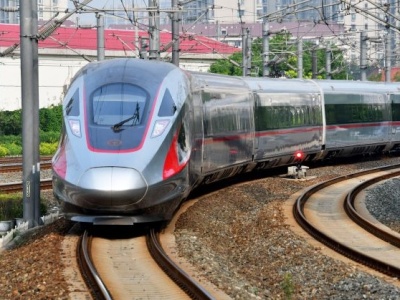 外媒惊叹中国高铁全速前进：中国称第二没人敢说第一
