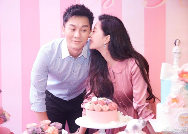 恭喜！李晨求婚范冰冰成功 众星凌晨送祝福