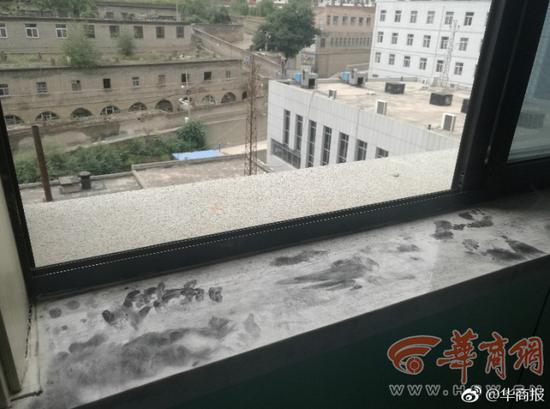 孕妇想剖腹产被家属拒绝后跳楼？ 家属：曾2次主动提剖腹产