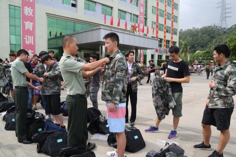  “阳光征兵”深圳有这些高招