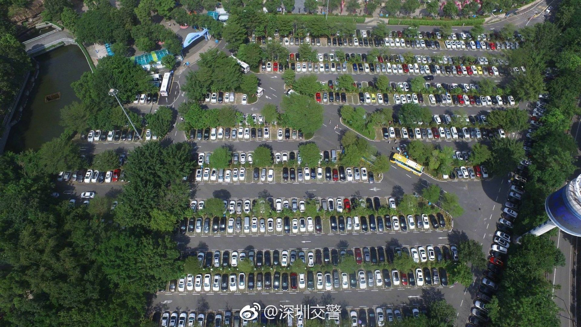 明起返深车辆将增多，市内交通压力不大，环深道路