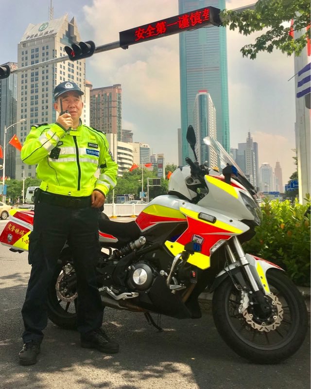 黄雀恩：为人民服务是我们的使命