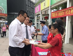 东门街道开展“防灾减灾日”应急演练宣传 