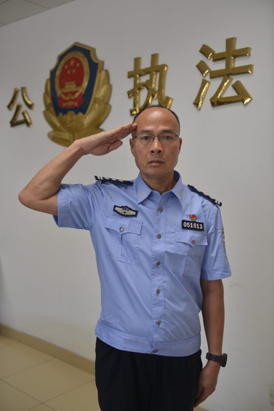 杨胜平：诠释坚守的监管人