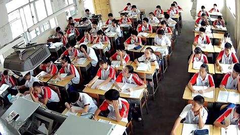 微言堂 | 教室安装有摄像头 你愿意监控孩子吗？
