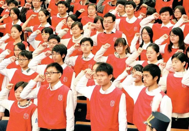 第五次荣膺