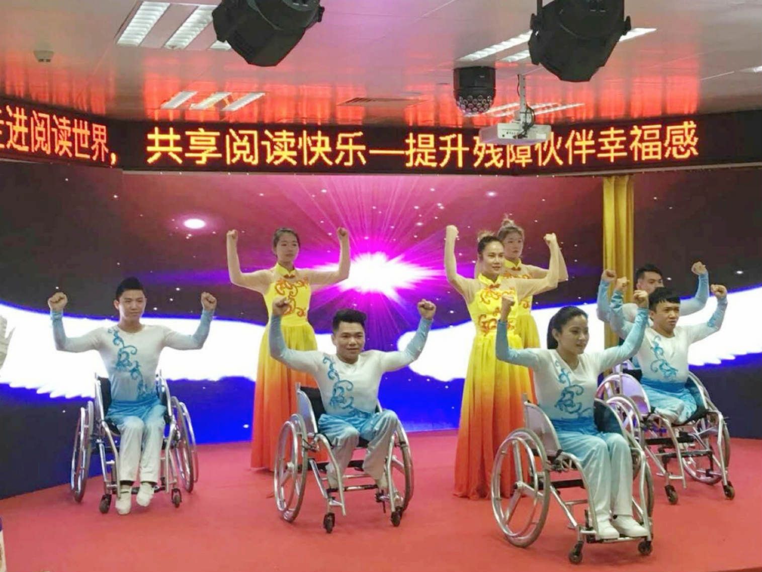 助力深圳读书月!千本图书
