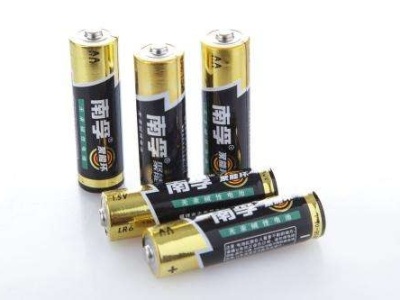 你买的电池是真的吗？40万粒假南孚电池流向广东等地！