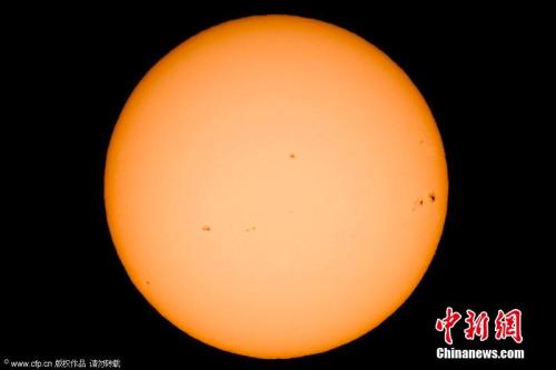 太阳面对地球一面黑子消失？学者：太阳活跃性渐趋零