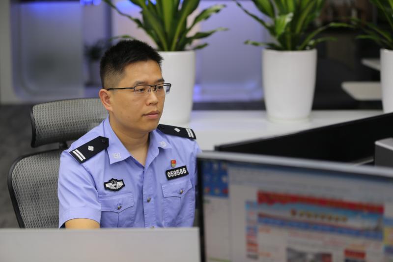 许佳：情指中心的“数据大管家”