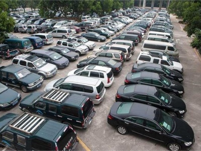 深圳小汽车保有量318万辆 全市停车泊位191.6万个