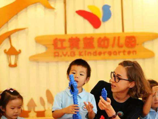 北京一幼儿园被指“虐童” 涉事老师已被停职配合调查