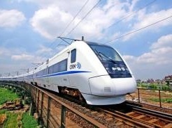 全国人大常委会批准广深港高铁“一地两检”合作安排