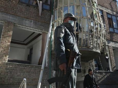 阿富汗首都自杀式爆炸袭击 死伤者升至120多人