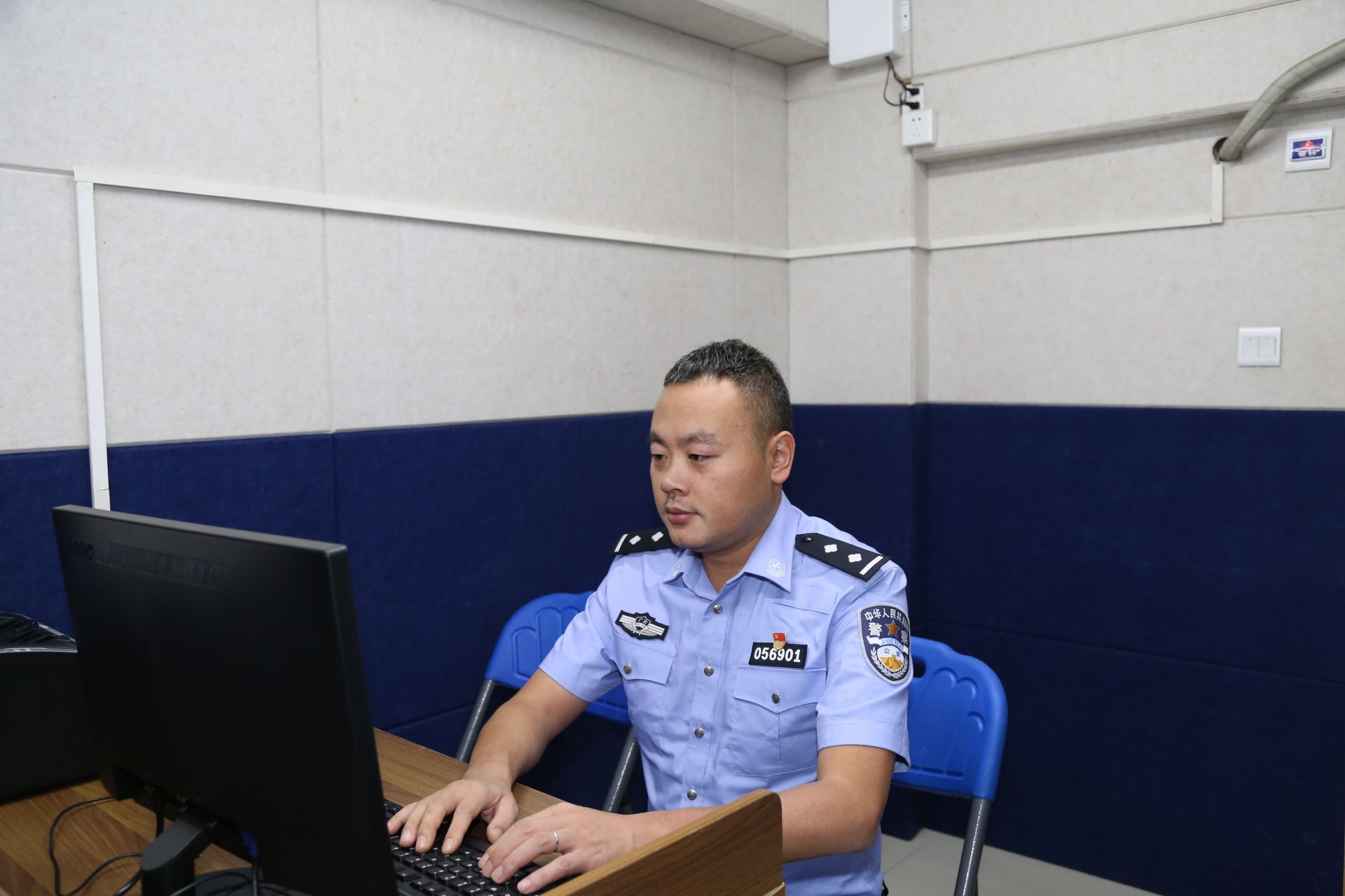 张磊：十年磨一剑 苦练成神探