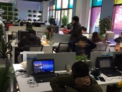 冒充女性用户搭讪！广东警方摧毁多个新型网络诈骗团伙