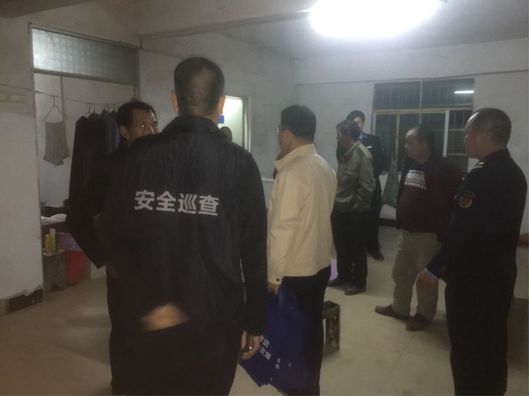 凤凰安监办加大夜间安全排查整治 做好安全监管工作