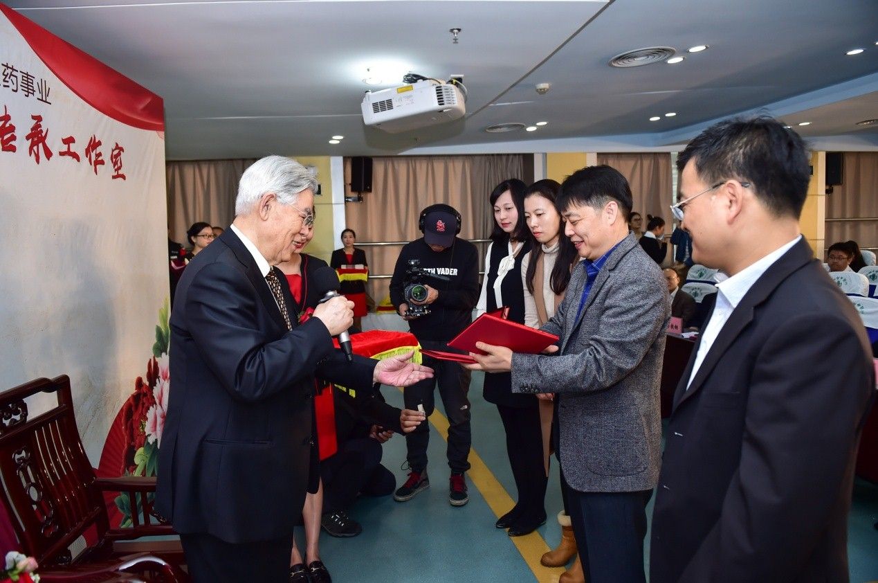 国医大师晁恩祥深圳收徒弟 工作室落户市中医院