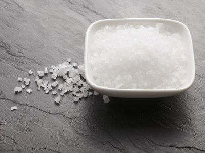 国务院颁《食盐专营办法》：价格由经营者自主确定  