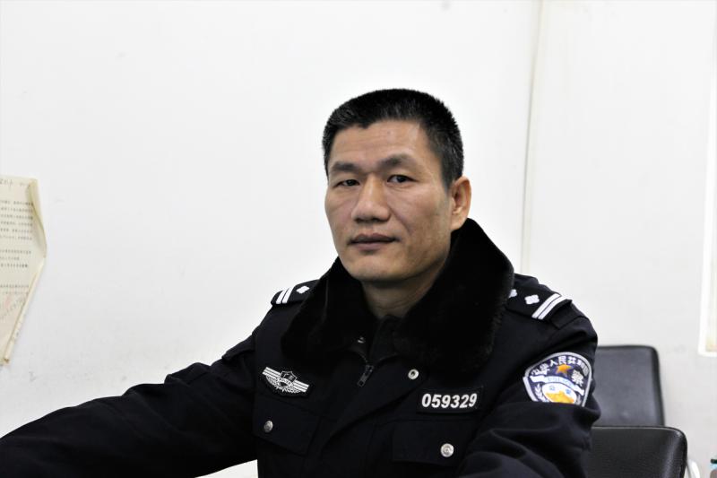 袁锐兴：努力耕好“责任田”