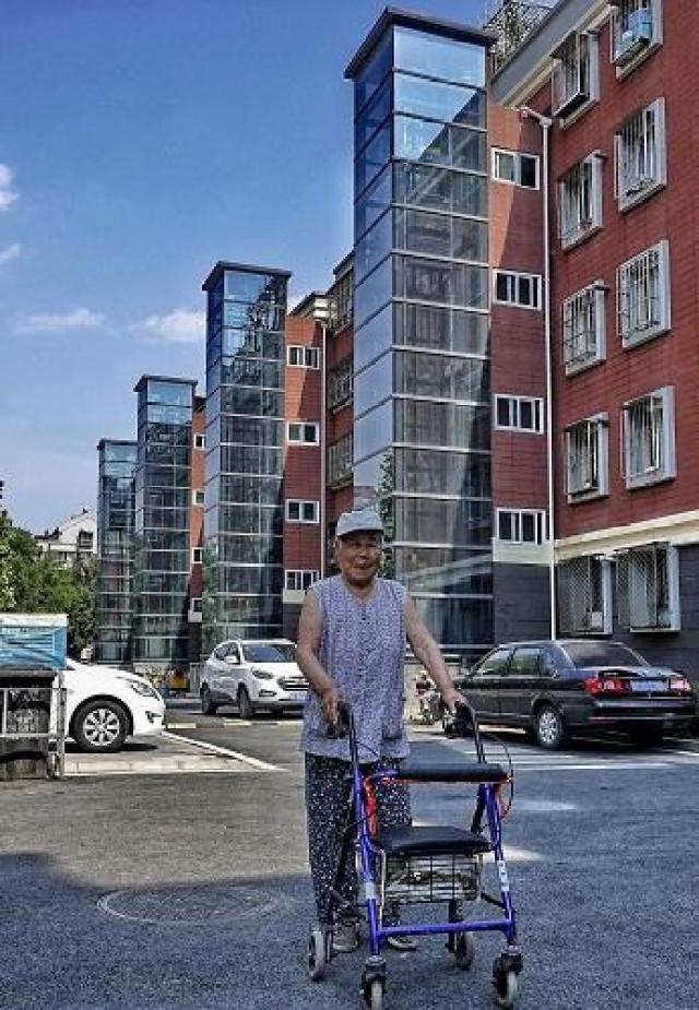 北京“老楼”实行付费乘电梯 每乘一次约一毛八