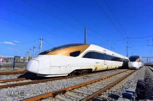 中国高铁有新面孔：时速400公里以上智能高铁将要驶来
