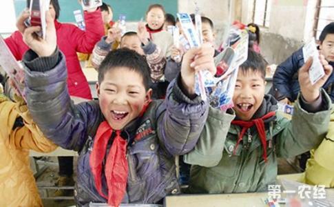 我国力争3年实现深度贫困地区教育总体发展水平显著提升
