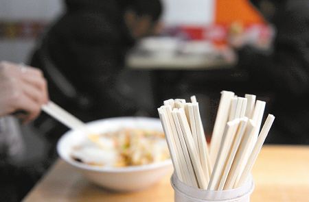 西安市民吃饭时被强收
