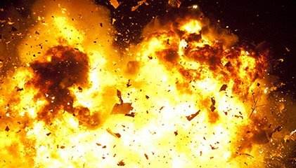 广东清远垃圾清运收集点火灾系残余烟花爆竹引起