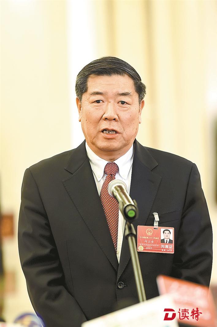 部长通道开启“第三场”：港珠澳大桥将于年内开通