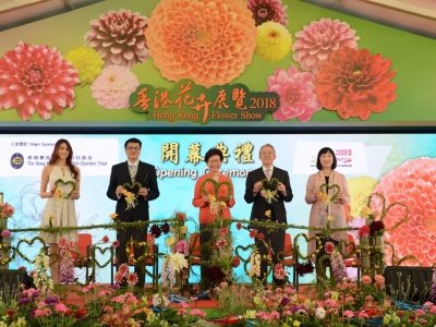 香港花卉展览维园开幕 18个国家参加40万株鲜花盛开