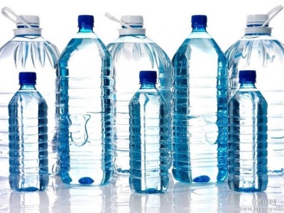 9国超九成品牌瓶装水样品含塑料微粒,瓶装水还安全吗？