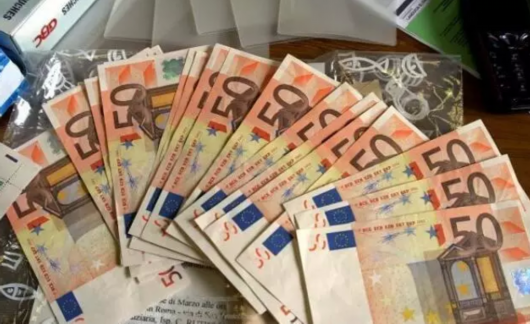 意大利多地机场口岸严查现金 超额携带将被重罚