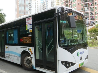 新闻路上说说说丨深圳公交车上的“火眼金睛”