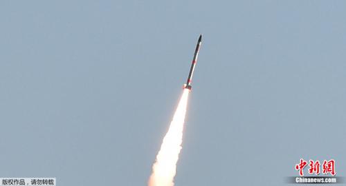 高度只有9.5米 世界最小日本航天火箭载入吉尼斯纪录