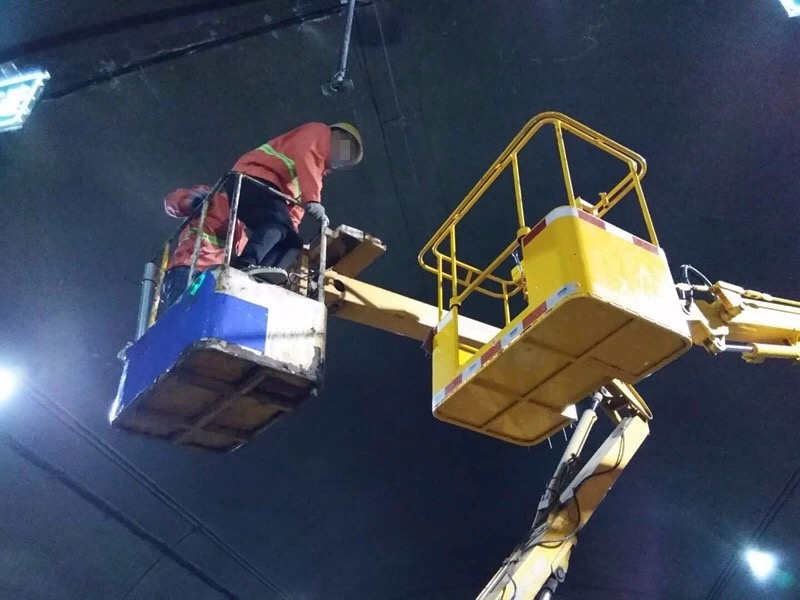 施工车辆故障堵路引发拥堵 施工单位被罚款1万元