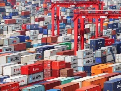 专家谈中美贸易摩擦：对中国经济影响有限