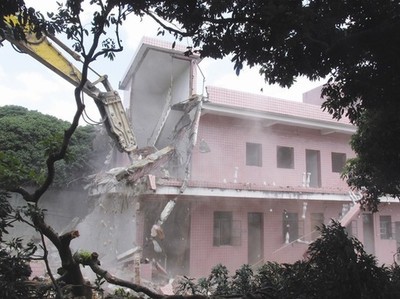 深莞联合拆除一级水源保护区龙口水库历史遗留违建