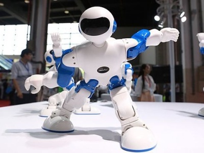 深圳机器人产业去年产值逾千亿