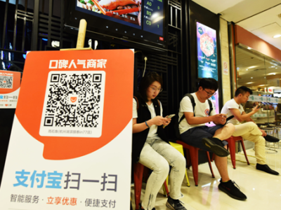 深圳餐饮行业人均薪资6196元，专家建议新技术根治用工难