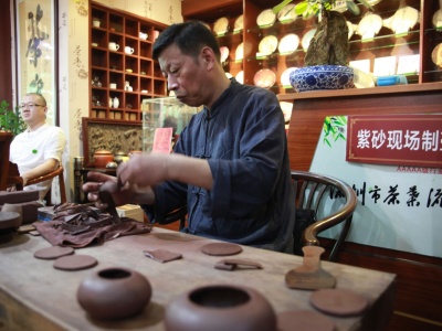 文博会茶文化推广专项活动： 茶马古茶具、江户时期铁壶亮相