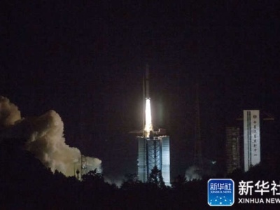 嫦娥四号中继星成功发射 将搭建地月“鹊桥”