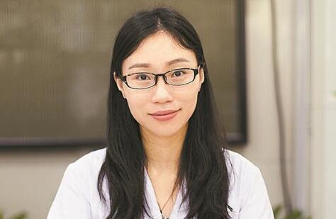 樊静洁：深圳市妇幼保健院门诊行政团支部书记