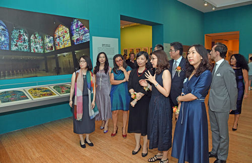 澳门举办夏加尔南法时期作品展