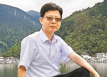 赖学文：宝安人民医院（集团）医务管理中心副主任