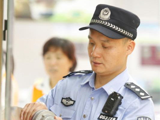 李苑强：“水围模式”的推动者