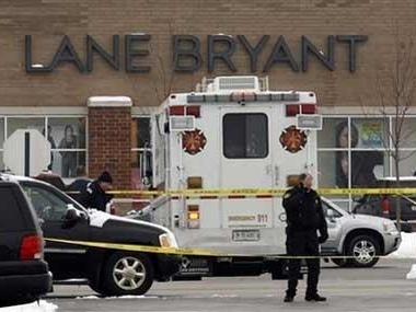 美芝加哥发生枪击事件，一名联邦警察中枪送医